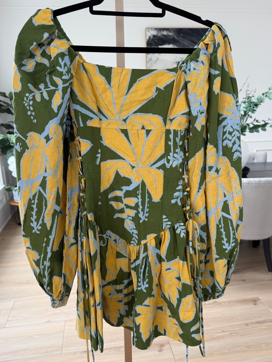 FARM Rio Dresses & Skirts - This item is a FARM RIO Lace-up floral-print linen-blend mini dress